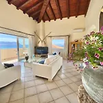 Luxury Ginestra Sea View With Common Swimming Pool Just 50 Mt From The * Golfo Aranci