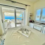 Luxury Ginestra Sea View With Common Swimming Pool Just 50 Mt From The Apartament *