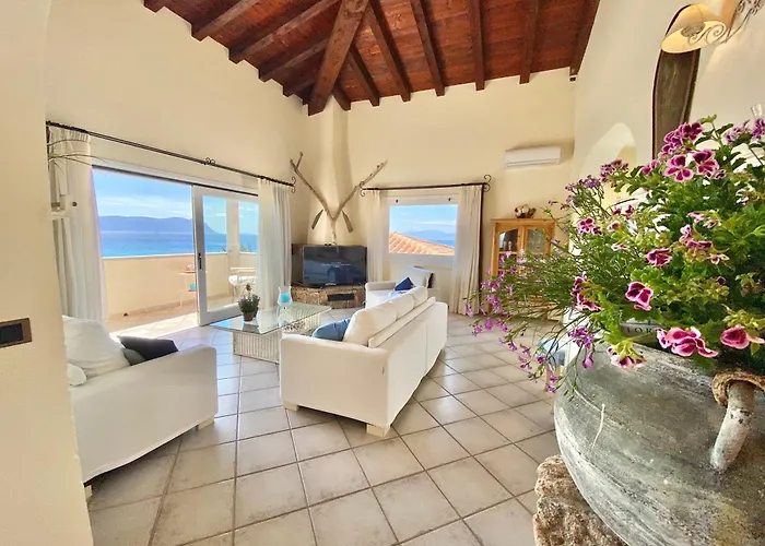 Luxury Ginestra Sea View With Common Swimming Pool Just 50 Mt From The * Golfo Aranci