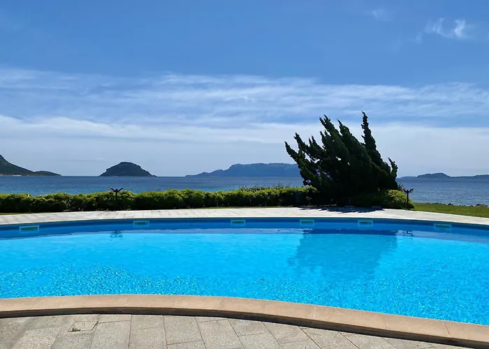 Luxury Ginestra Sea View With Common Swimming Pool Just 50 Mt From The Golfo Aranci