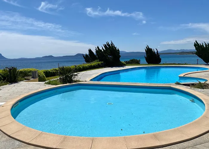 Luxury Ginestra Sea View With Common Swimming Pool Just 50 Mt From The * Golfo Aranci